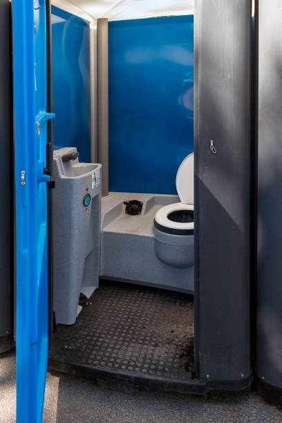 Best Portable toilet rental cost  in Vcennes, IN