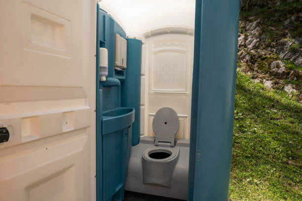 Best Portable restroom trailer rental  in Vcennes, IN